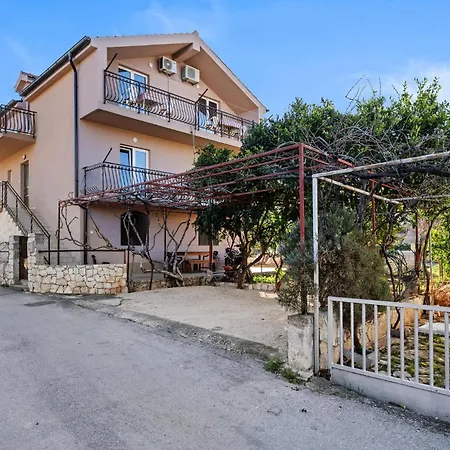 1 Bedroom In * Grebaštica